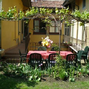 Casa Mario Lupo - And Italy
